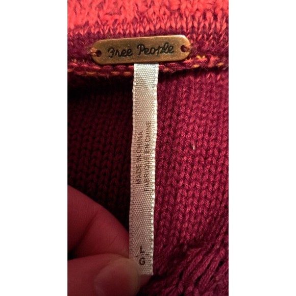 Free People Close to Me Red Turtleneck Sweater Flare Fringe Sleeve Size Large - Picture 11 of 13